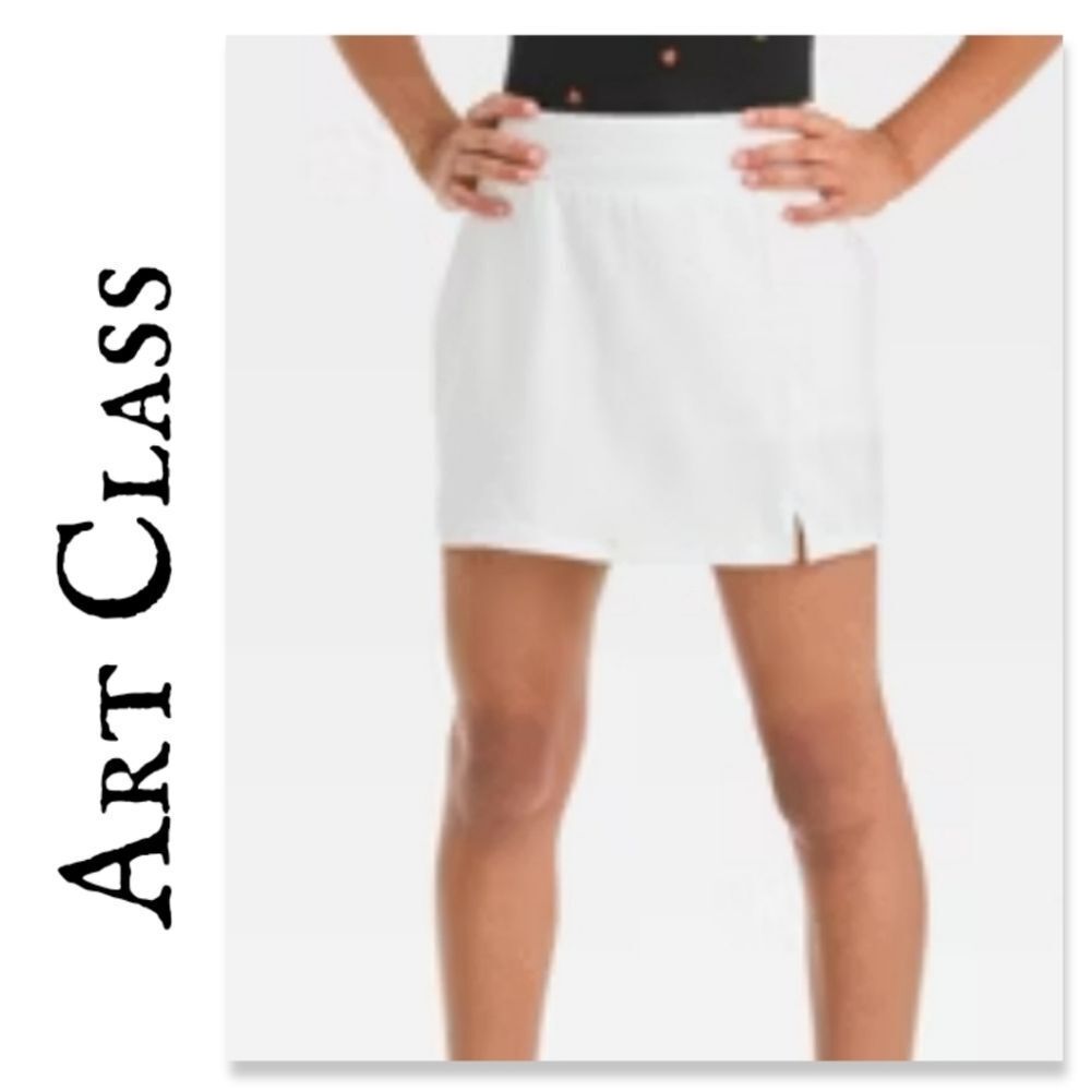 NWT Art Class Skort With Built In Bike Shorts